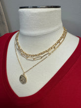 Load image into Gallery viewer, 3 PIECE MEDALLION CHAIN NECKLACE SET
