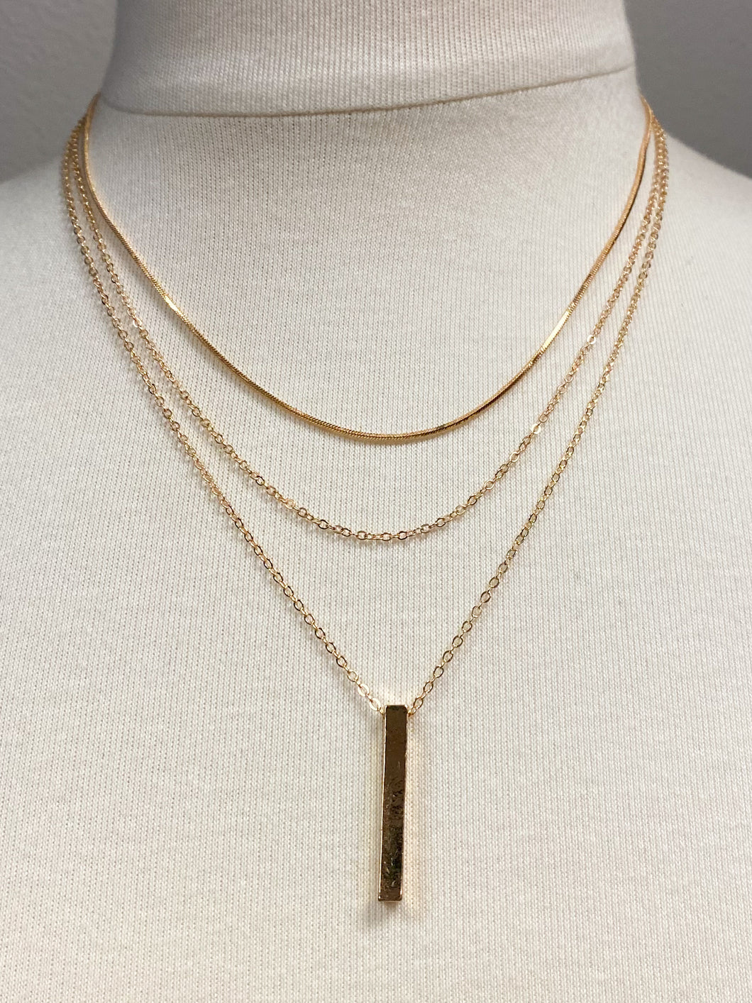 GOLD LAYERED BAR NECKLACE