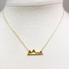 Load image into Gallery viewer, MOUNTAIN RANGE NECKLACE
