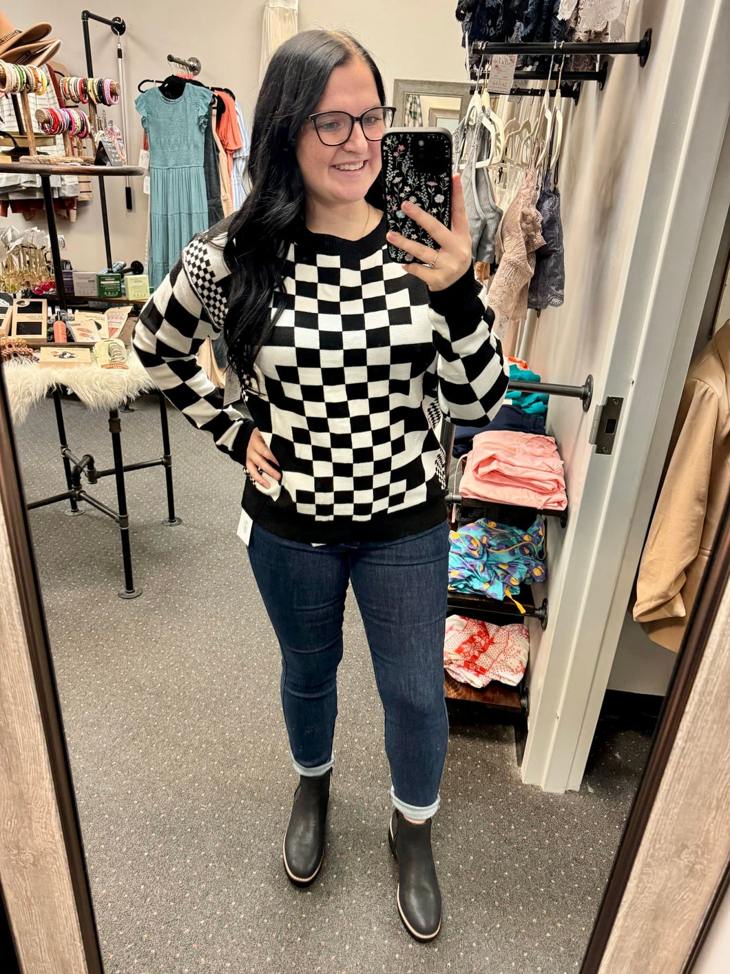 BLACK & WHITE CHECKERED SWEATER