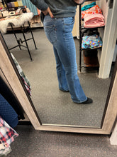 Load image into Gallery viewer, JUDY BLUE PENNY THERMAL BOOTCUT MID RISE
