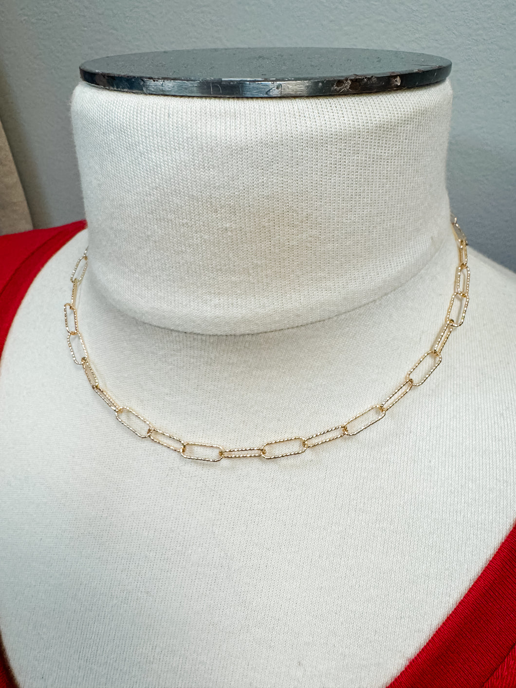 GOLD RIVETED PAPERCLIP NECKLACE