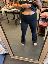 Load image into Gallery viewer, WLM SUCK &amp; TUCK YOGA PANTS
