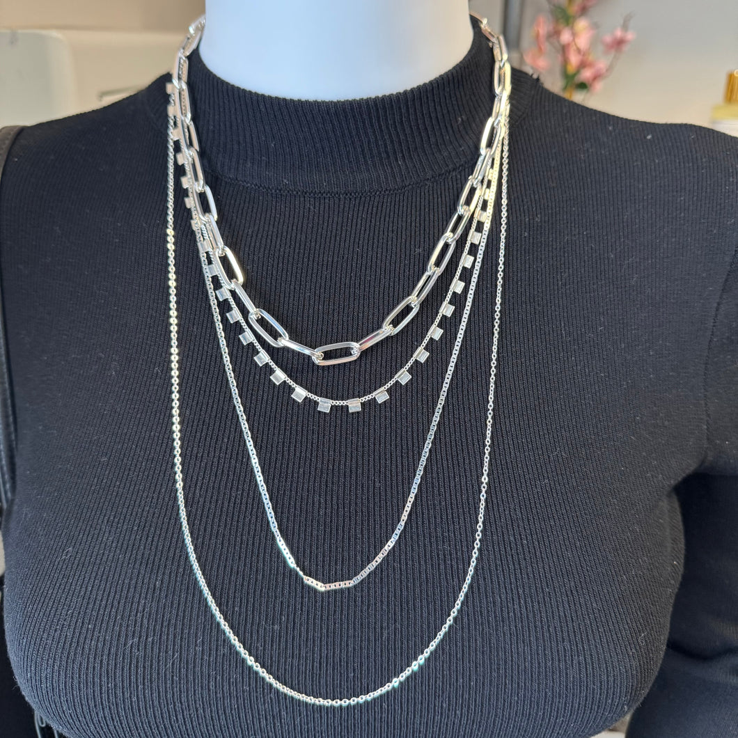 4 LAYER CHUNKY CHAIN NECKLACE