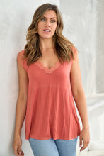 Load image into Gallery viewer, MARSALA LACE TANK
