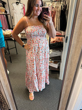 Load image into Gallery viewer, WHITE  FLORAL MAXI DRESS
