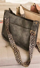 Load image into Gallery viewer, CROSSBODY PURSE WITH LEOPARD STRAP
