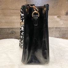 Load image into Gallery viewer, BLACK JR CROSS BODY WITH LEOPARD STRAP
