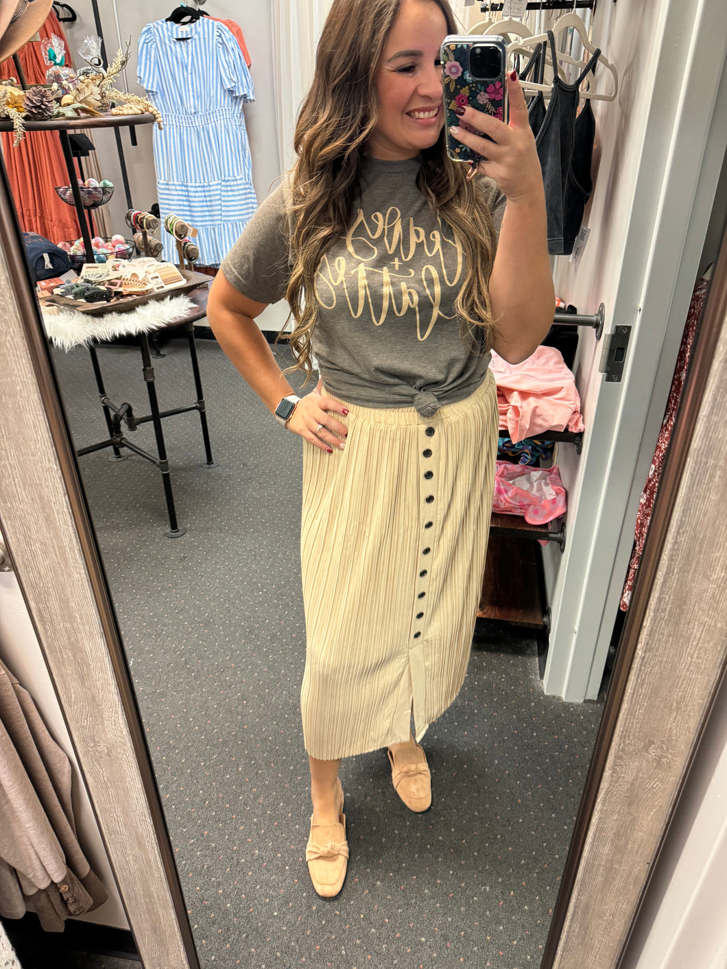 SAND PLEATED MAXI SKIRT