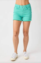 Load image into Gallery viewer, JUDY BLUE AQUAMARINE FRAY HEM SHORTS
