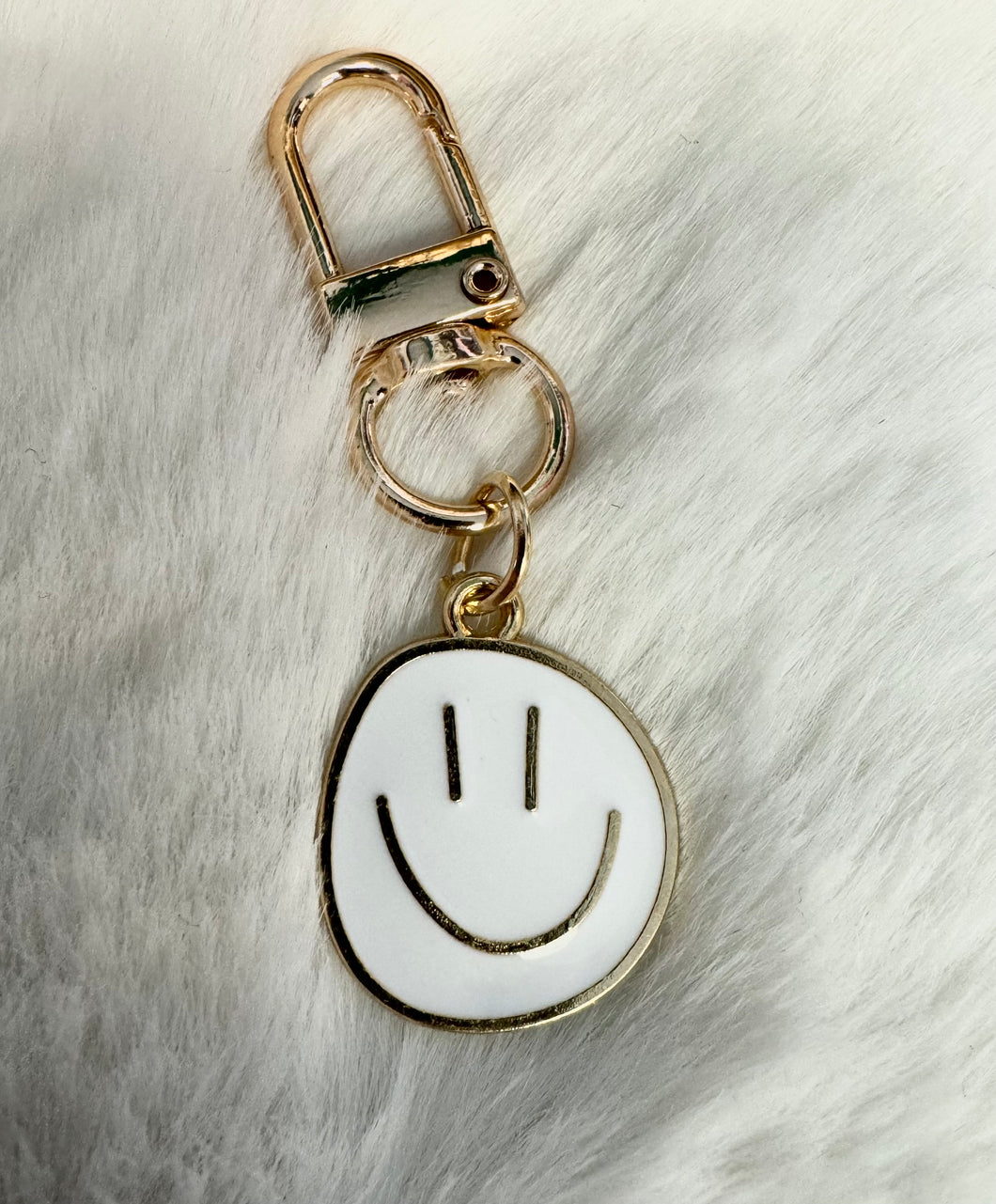 SMILEY FACE KEYCHAIN